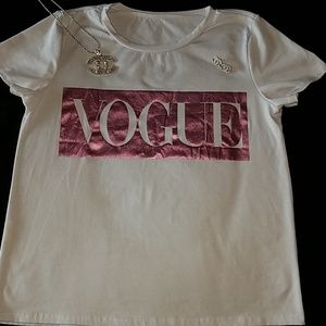 VOGUE Crop top